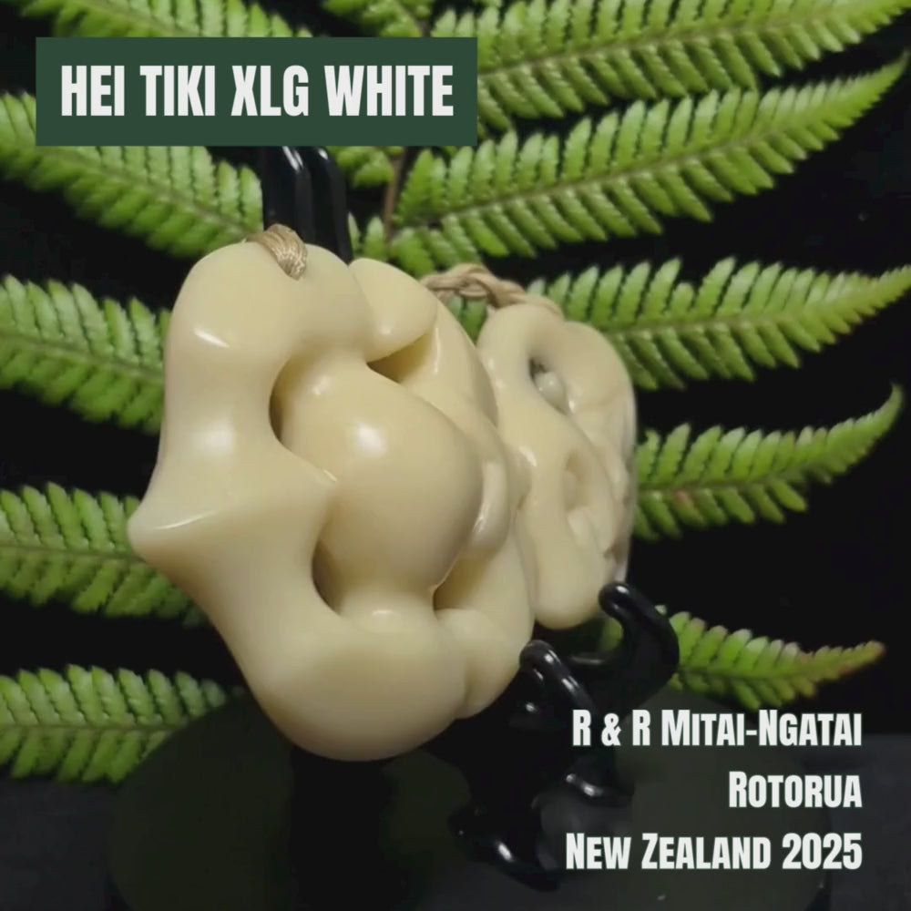 Hei Tiki (first born) XL